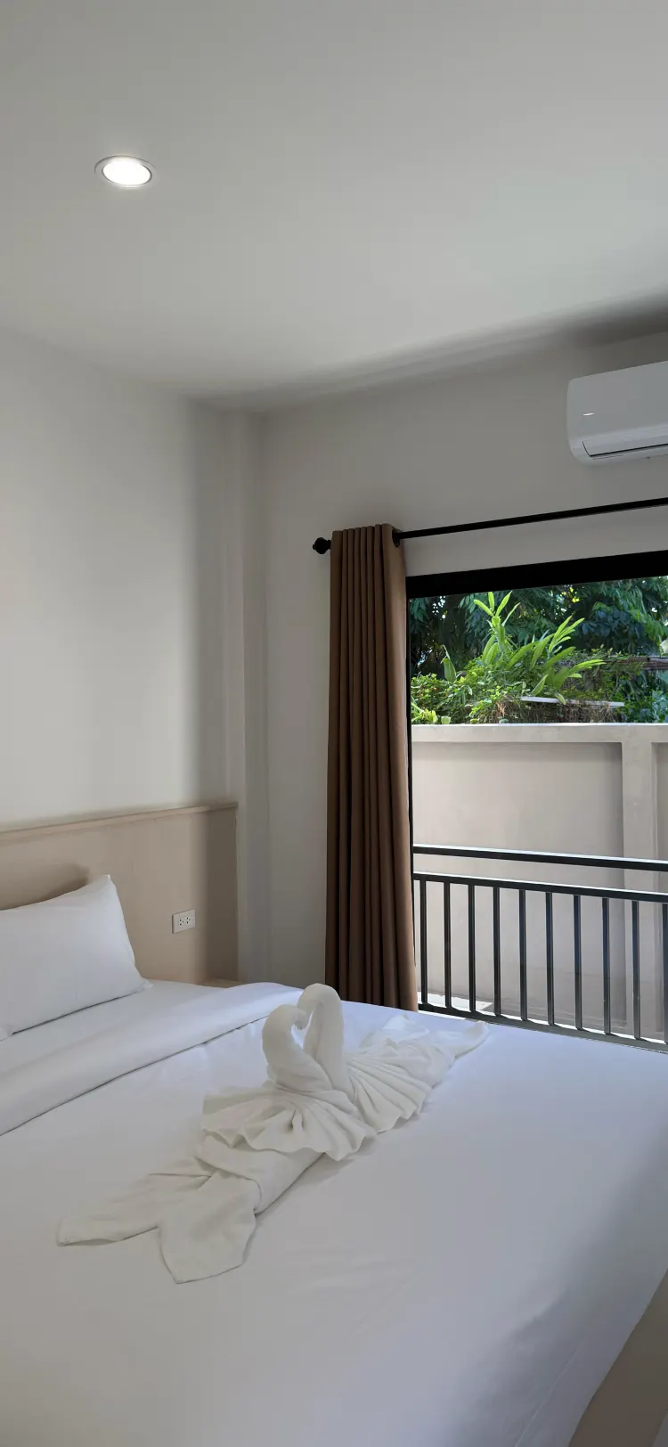 ห้องสแตนดาร์ด เตียงใหญ่ 1 เตียง