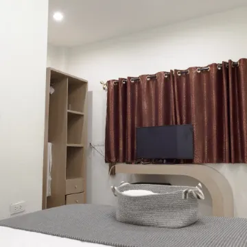 Me Hug Guesthouse and Hostel