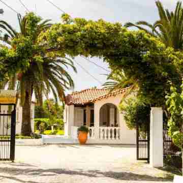Paradise Village Hotel Exterior