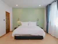 Baansiwalin 엘리펀트스테이 주변 호텔