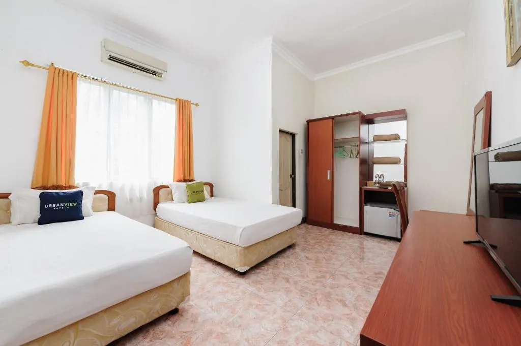 Urbanview Hotel Ratu Elok Syariah Banjarbaru By Reddoorz - South Kalimantan