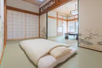 Qijian Betsuin - parking