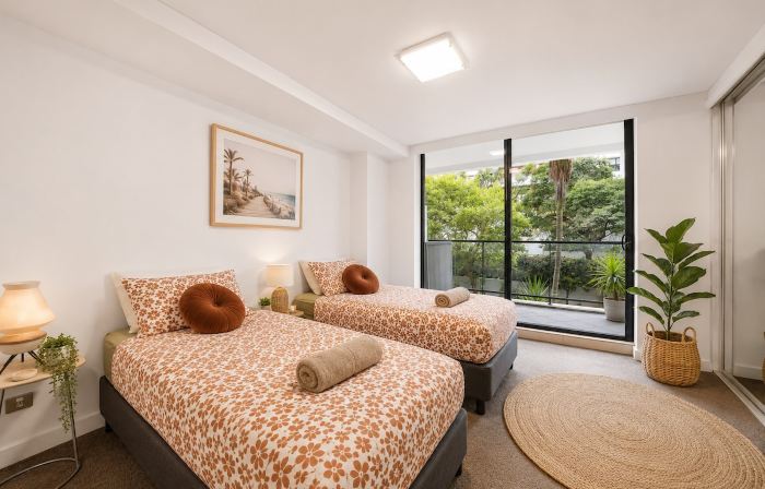2BR Apt w Parking | Walk to ICC & Darling Harbour