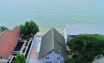 Gao Bee One Beach Club