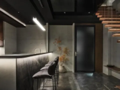 Miu Hostel x Bar Miu