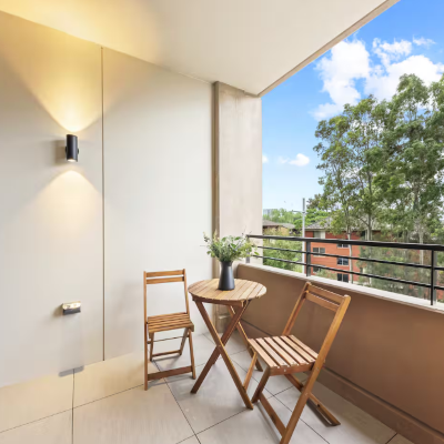 City Living: 1-Bed Apt + Study Close MQ Station Others