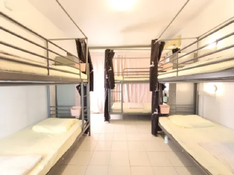 KL Dorm (10 Min to Mid valley) Danau Impian Condominium周辺のホテル