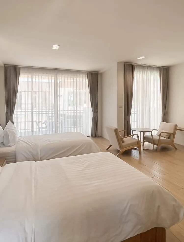 วิวสระว่ายน้ำเตียงแฝด