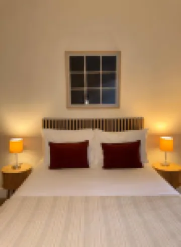 Seaside Escape with Double Bed & Balcony