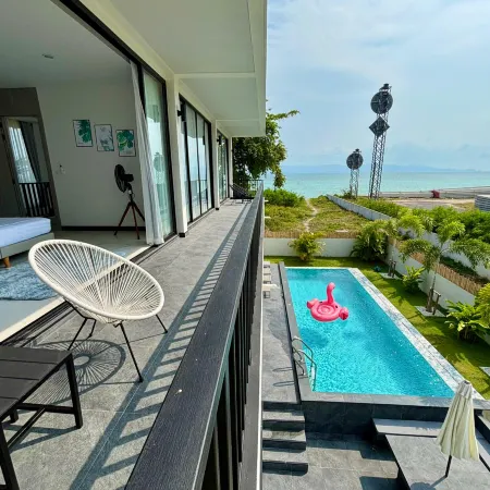 Beachfront Villa | Private Pool & Sea Access 2 BDR