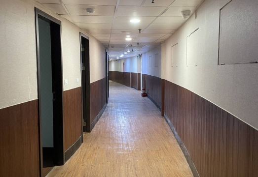 신축 숙소의 청결함