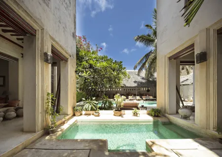 LAMU HOUSE