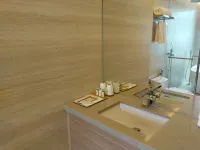 諾拉飯店 平 Triệu 站附近的飯店