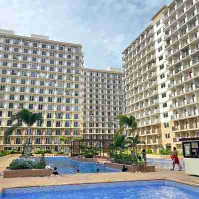 City View Condominium with pool&balcony Near Mactan Airport Fitness & Recreational Facilities