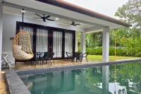 25P Muji | Black & White Kajang Villa with 100" TV