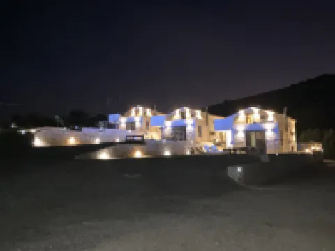 PIERRES BLANCHES WITH PRIVATE POOLS