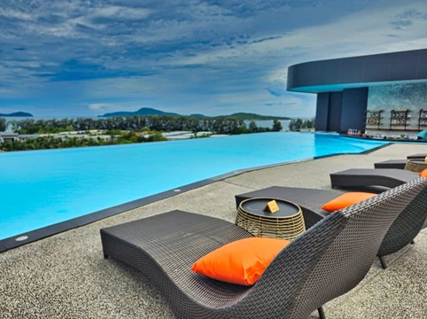 รูปภาพของสตูดิโอพร้อมห้องครัวใน  .ระเบียงขนาดใหญ่หาดราไวย์.