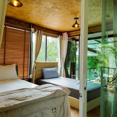 Suan Tha-Thong Homestay Отели рядом с достопримечательностью «Yacht Haven Phuket Marina»