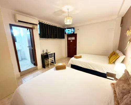 Park View Hostel & Suites Hotels in Manta