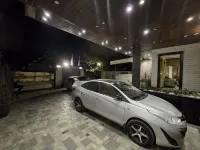 Palm Tree Hotel & Luxury Suites