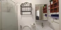 Elite Homestays 2 BR Condo SOUTH OF MARKET BGC