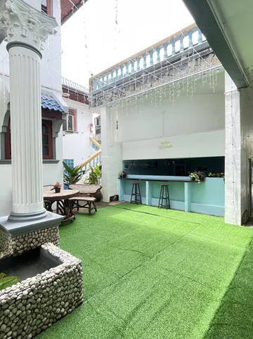 รูปภาพของภูเก็ต ป่าตอง แพลน บี เฮาส์