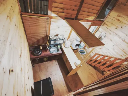 Miarzafa cabin house