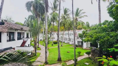 Milele Beach Hotel Hôtels à : 