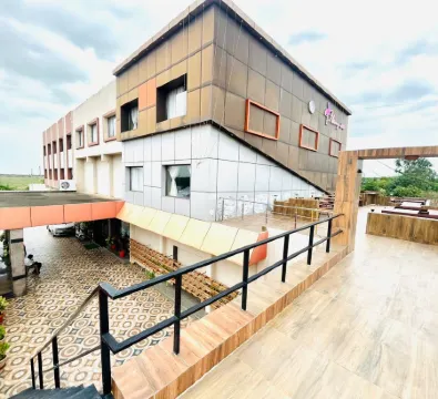 Monarch Express, Sri City