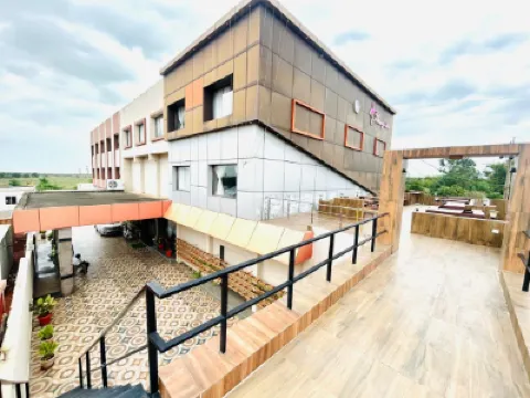 โมแนร์ช เอ็กซ์เพรส ศรี ซิตี้ โรงแรมใน