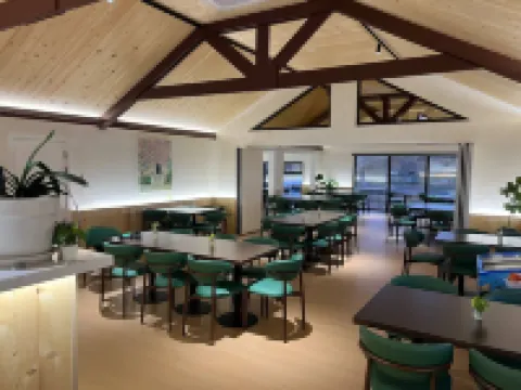 Green Crown Resort