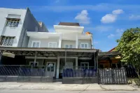 OYO 94818 Sabina House Syariah