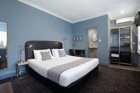 Hotel Emerald