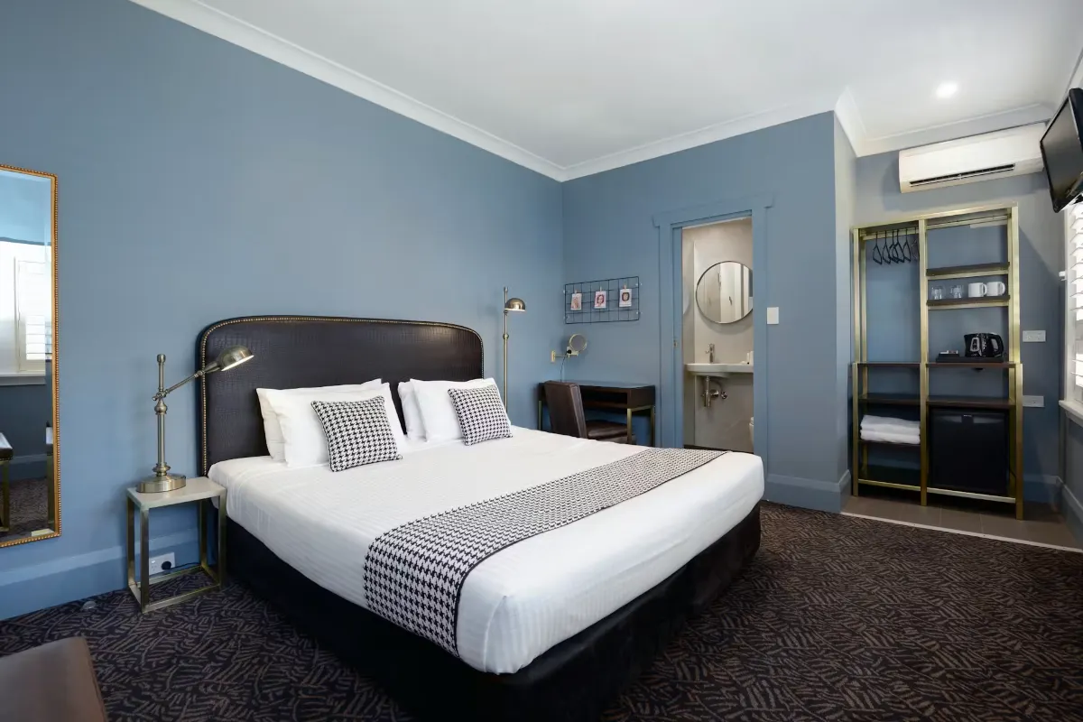 Hotel Emerald