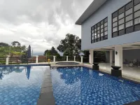 Moya Villa dan Resto