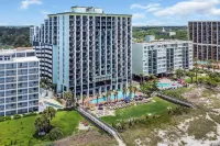 All New Seafront Condo with Lazy River -  Ferienwohnungen