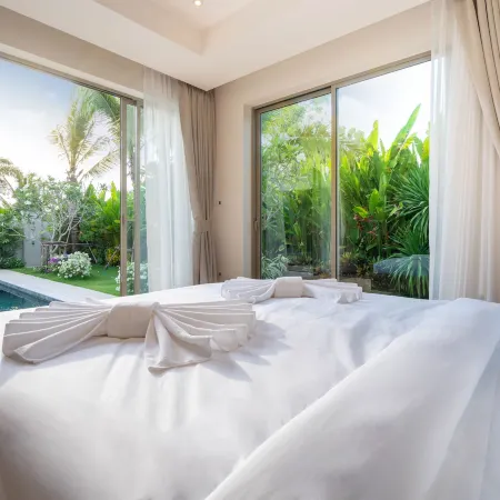 Spacious Pool Villa 3-Bedrooms, WiFi @ Trichada Tropical