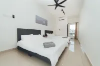 Residence Homestay 4BR 14pax Ayera Hotels near Pinkyfrog Studio BENANG: Tiny Yarn Shop-Johor, Malaysia