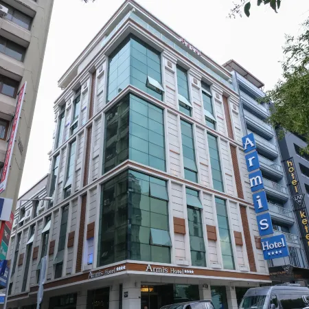 Armis Hotel