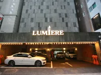 Yeoksam Lumiere Hotels near Sinsa-dong