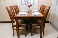 Casa Lumina | Cozy 2BR Getaway Hotels in Malvar