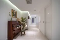 VIVI MILANO 5 bussiness room Hotels in Pero