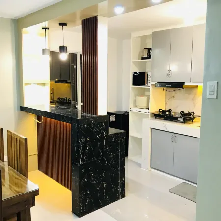 Sunny Nook Guesthouse โรงแรมในมาบาลากัต