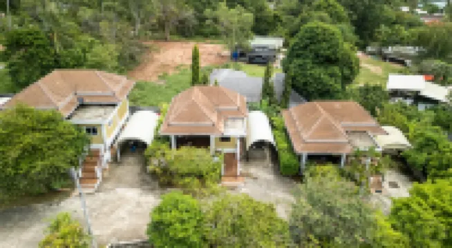 Dream Villa (1-bd house with a swimming pool)