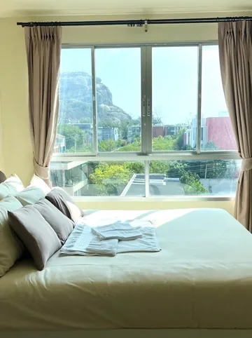 รูปภาพของคอนโดหรูใกล้ชายหาด · สระว่ายน้ำและฟิตเนส · วิวสวย