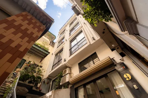 Entire 4BR|Modern|Cathedral View|Super Location|2'Lake - น้ำพุร้อน