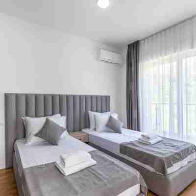 Sunny Side Cascade 3 - Two bedroom apartment 9 Rooms