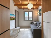 Top-Floor Apartment in the Heart of Monastiraki - マウンテンビュー
