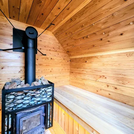 Enjoy the sea, BBQ, and sauna | Entire villa in Itoshima