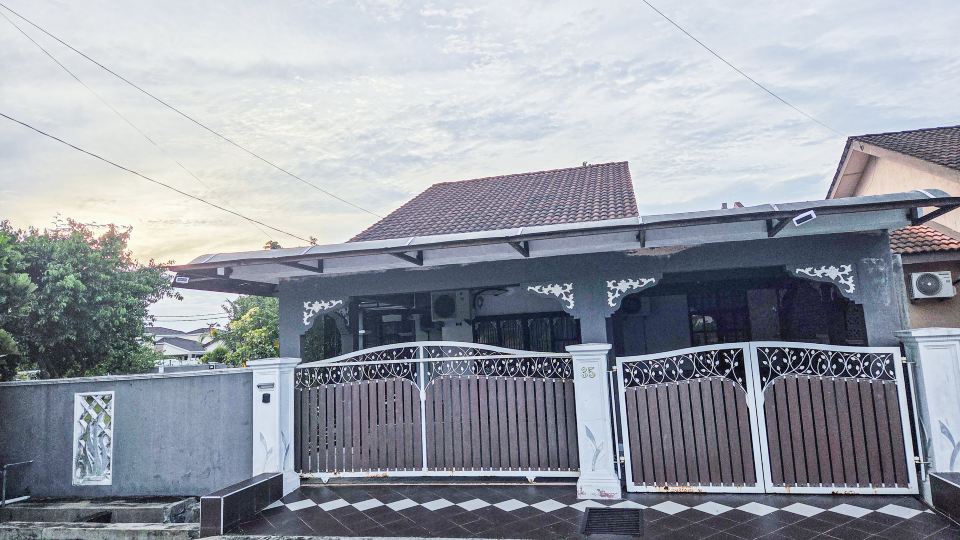 Spacious 5-Bedroom House BBQ Event Wedding at Kuantan by HCK